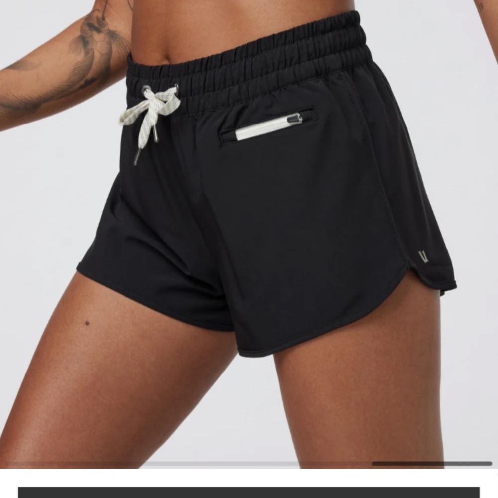 Vuori Clementine Shorts 2.0 2.5” Inseam